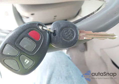 2008 Buick Lucerne Cxl из США, поврежденный, VIN 1G4HD572X8U102434